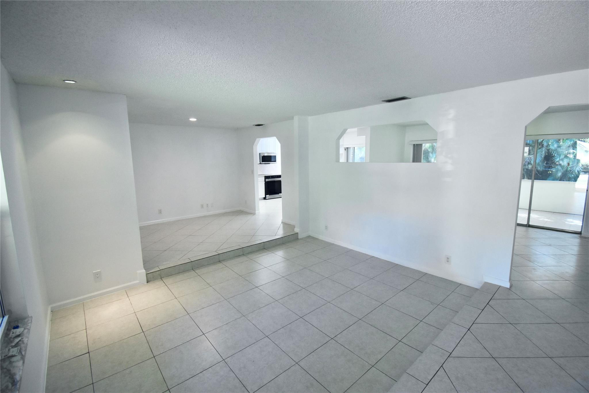 11540 NW 40th Ct