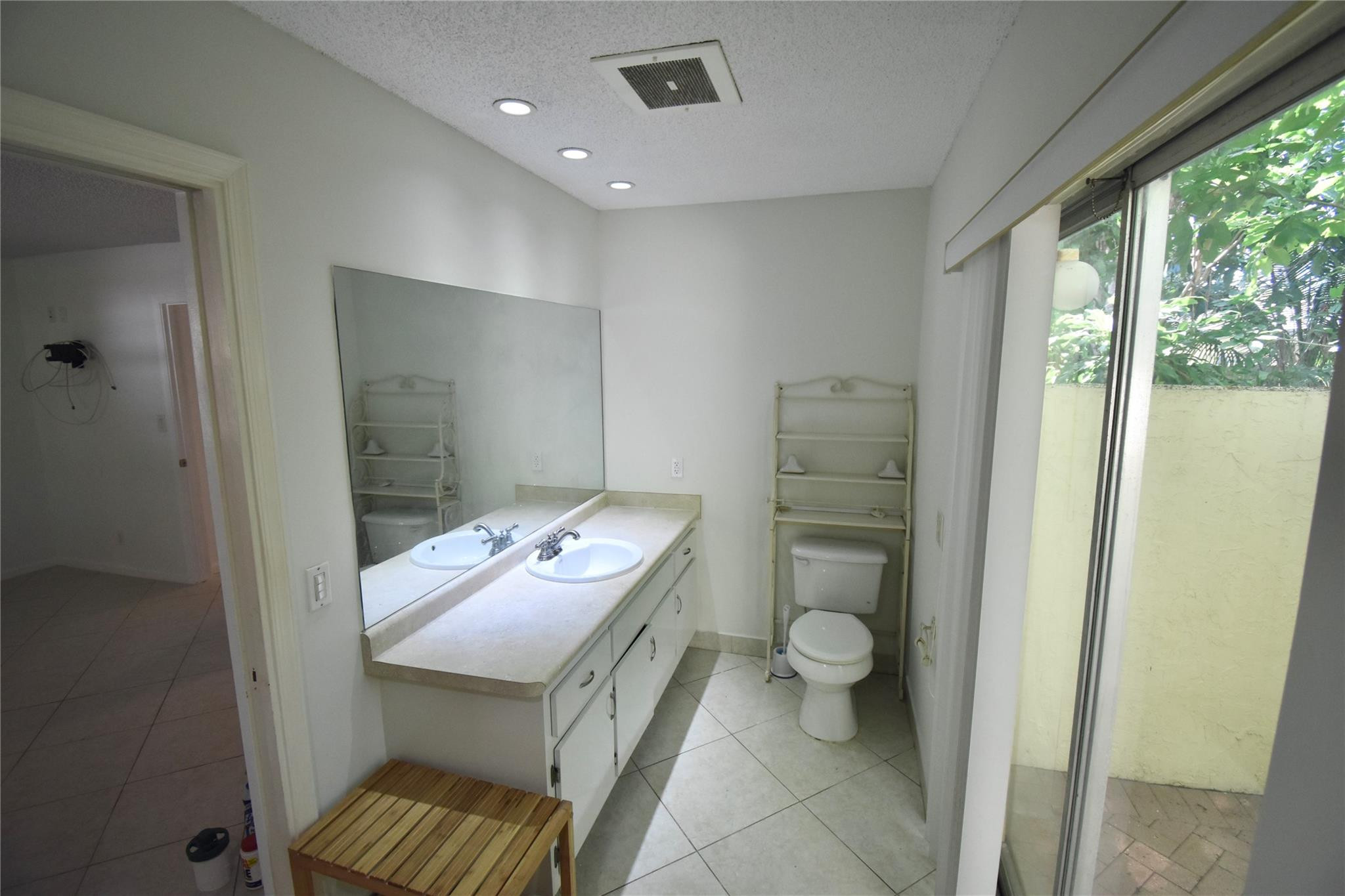 11540 NW 40th Ct