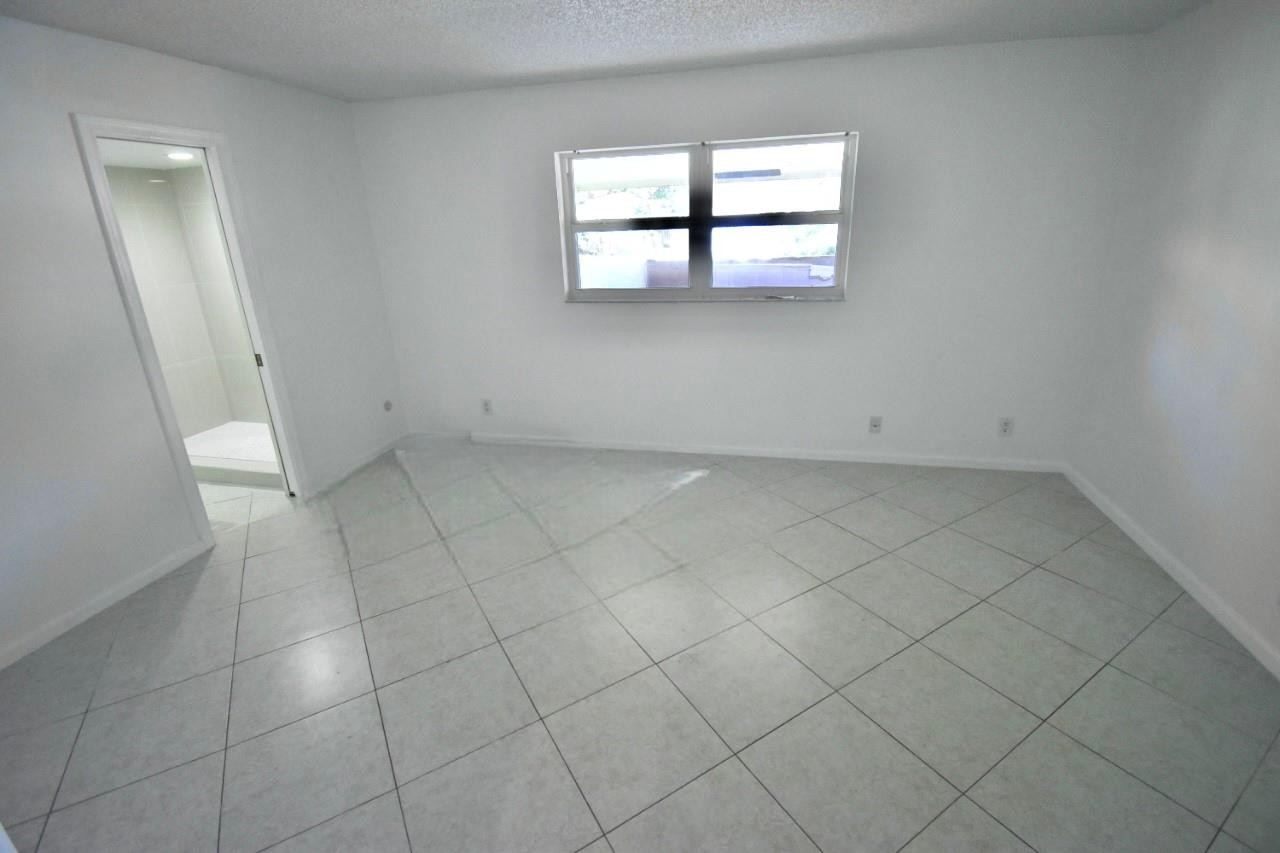 11540 NW 40th Ct