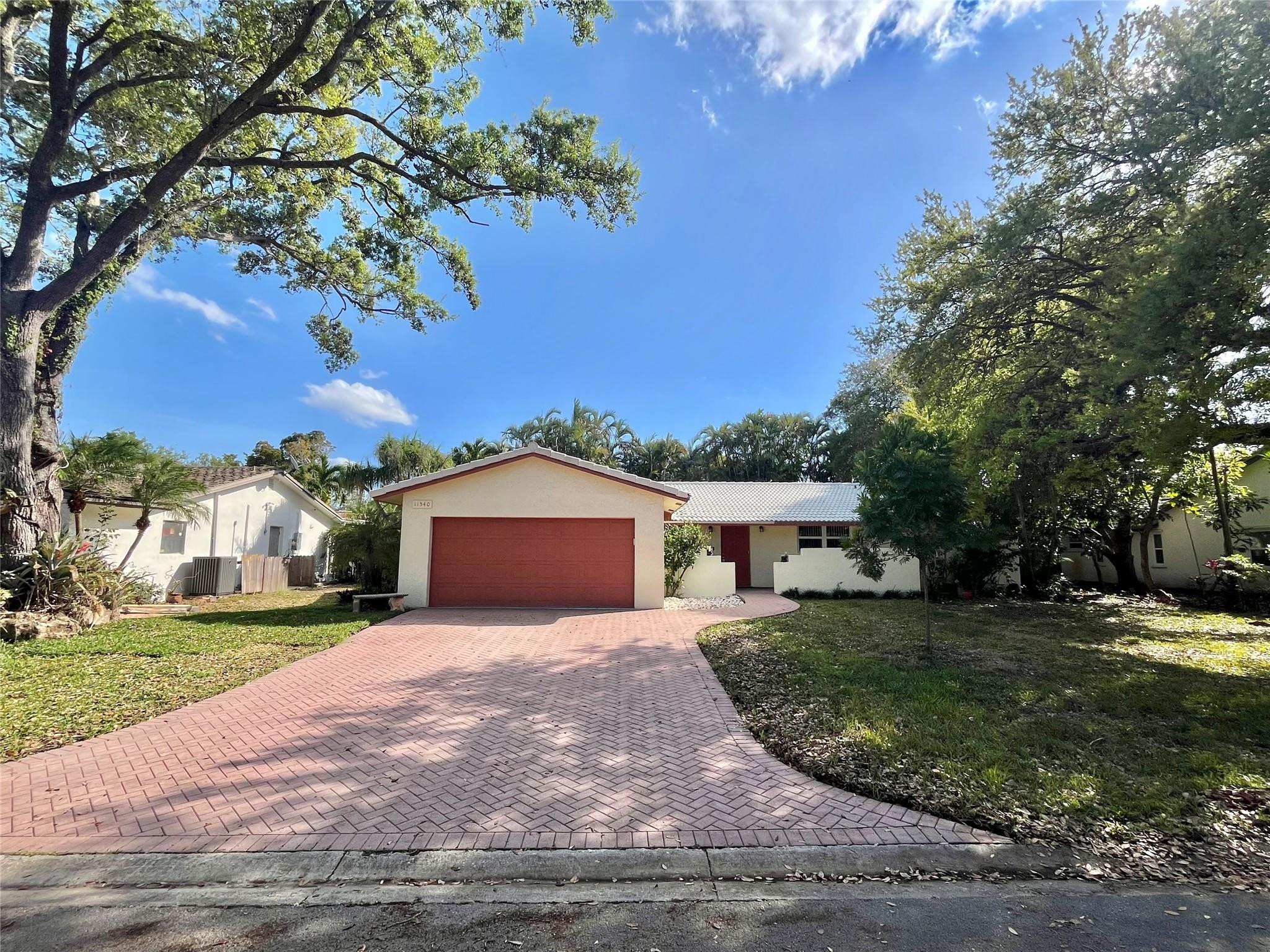 11540 NW 40th Ct