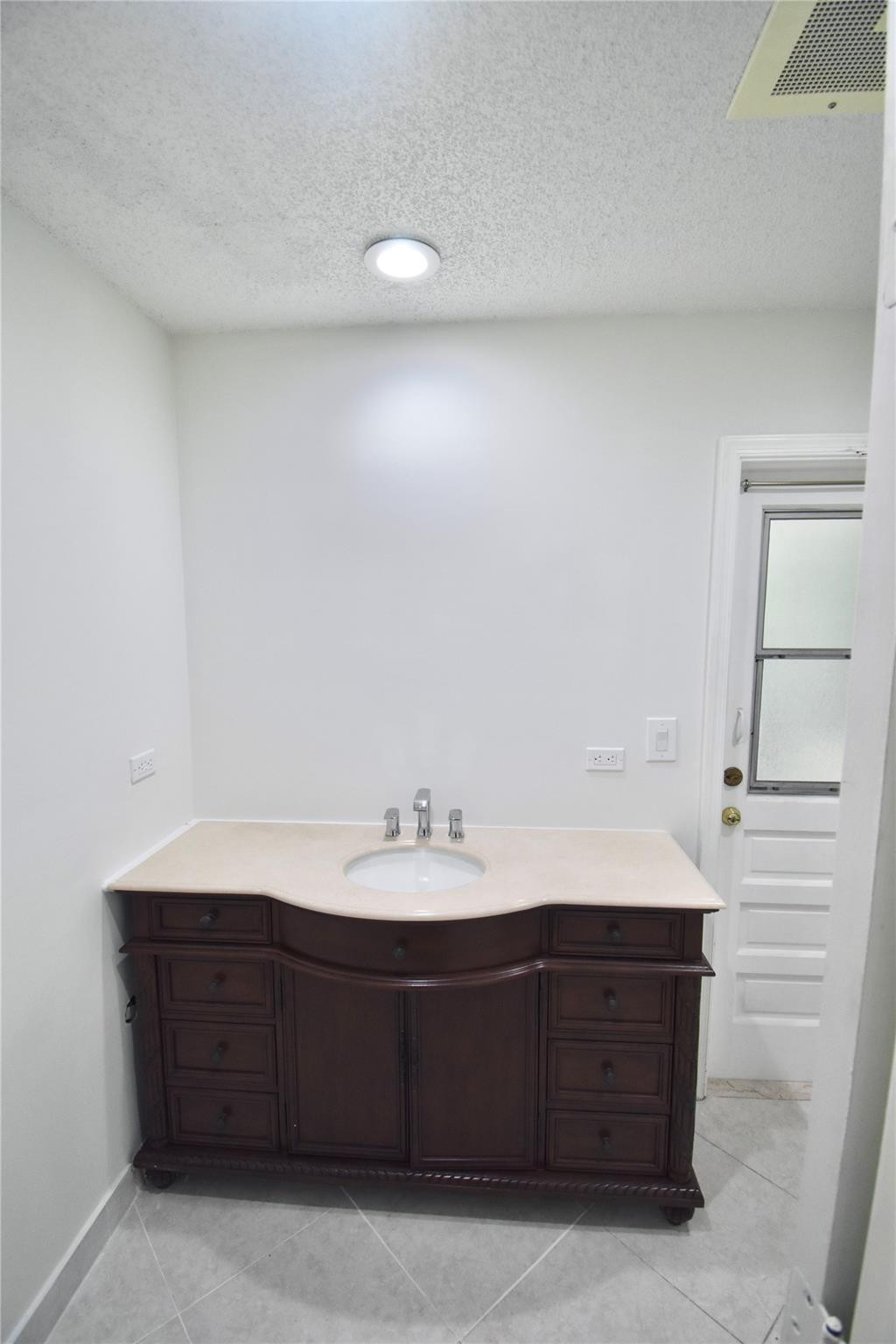 11540 NW 40th Ct