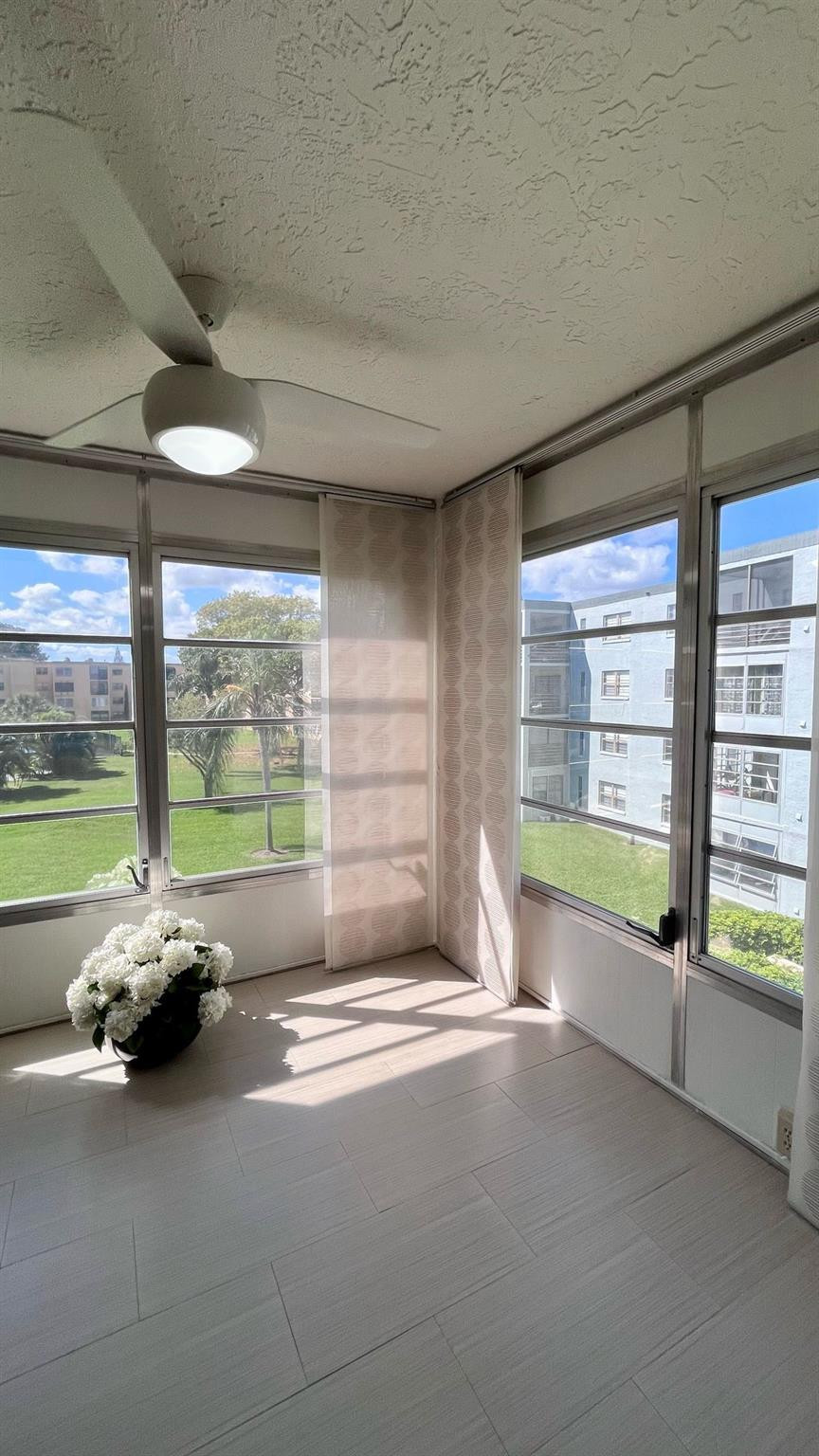 9440 SW 8 st 316