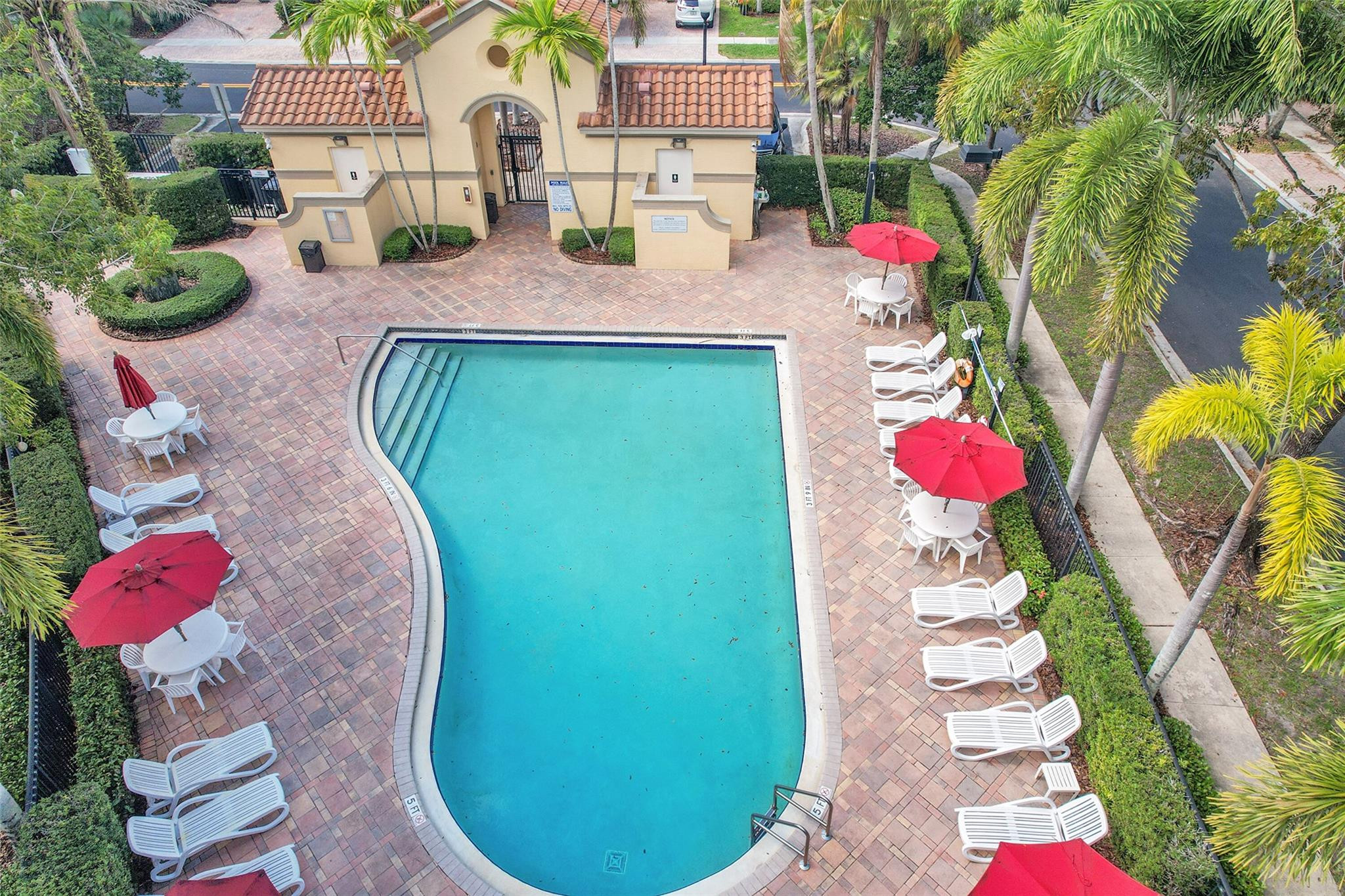 16276 SW 47th Mnr