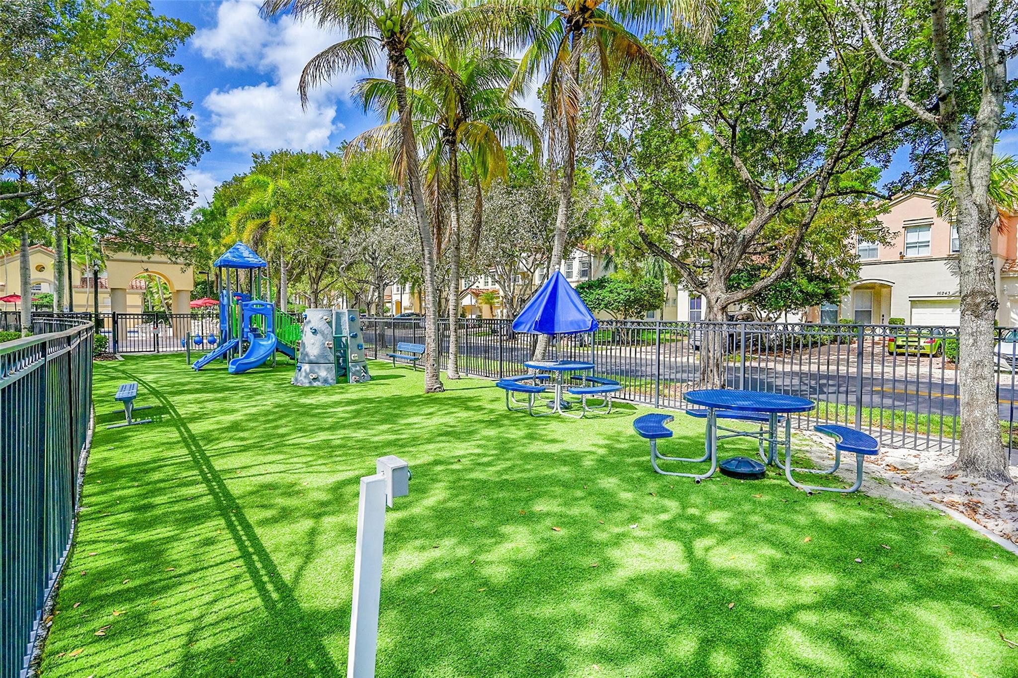 16276 SW 47th Mnr