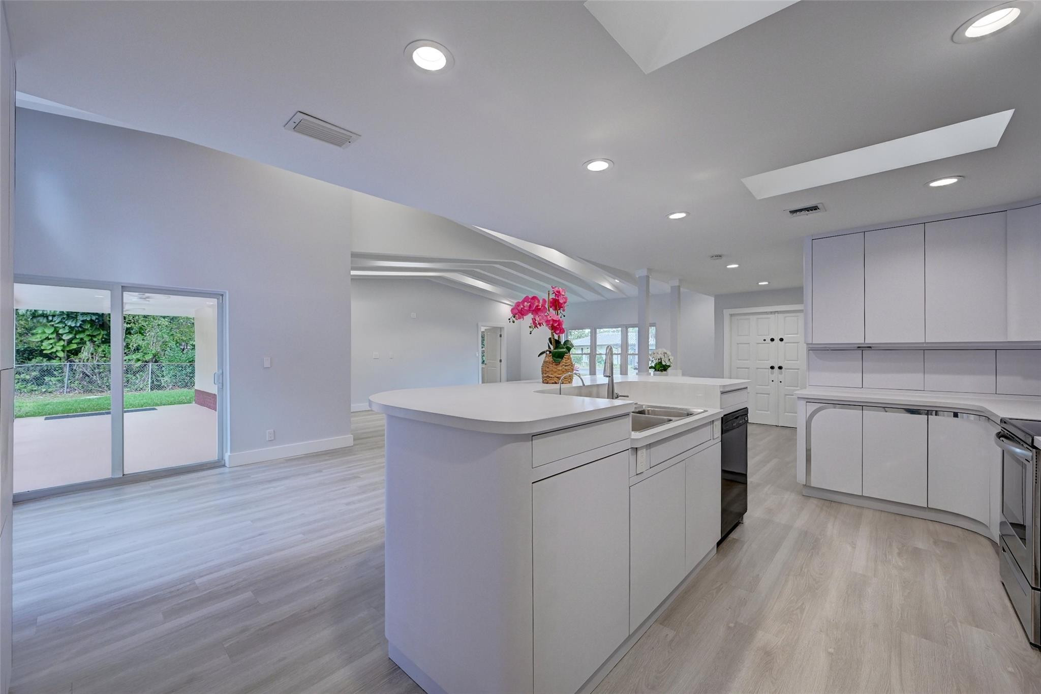 3560 NW 99th Ave