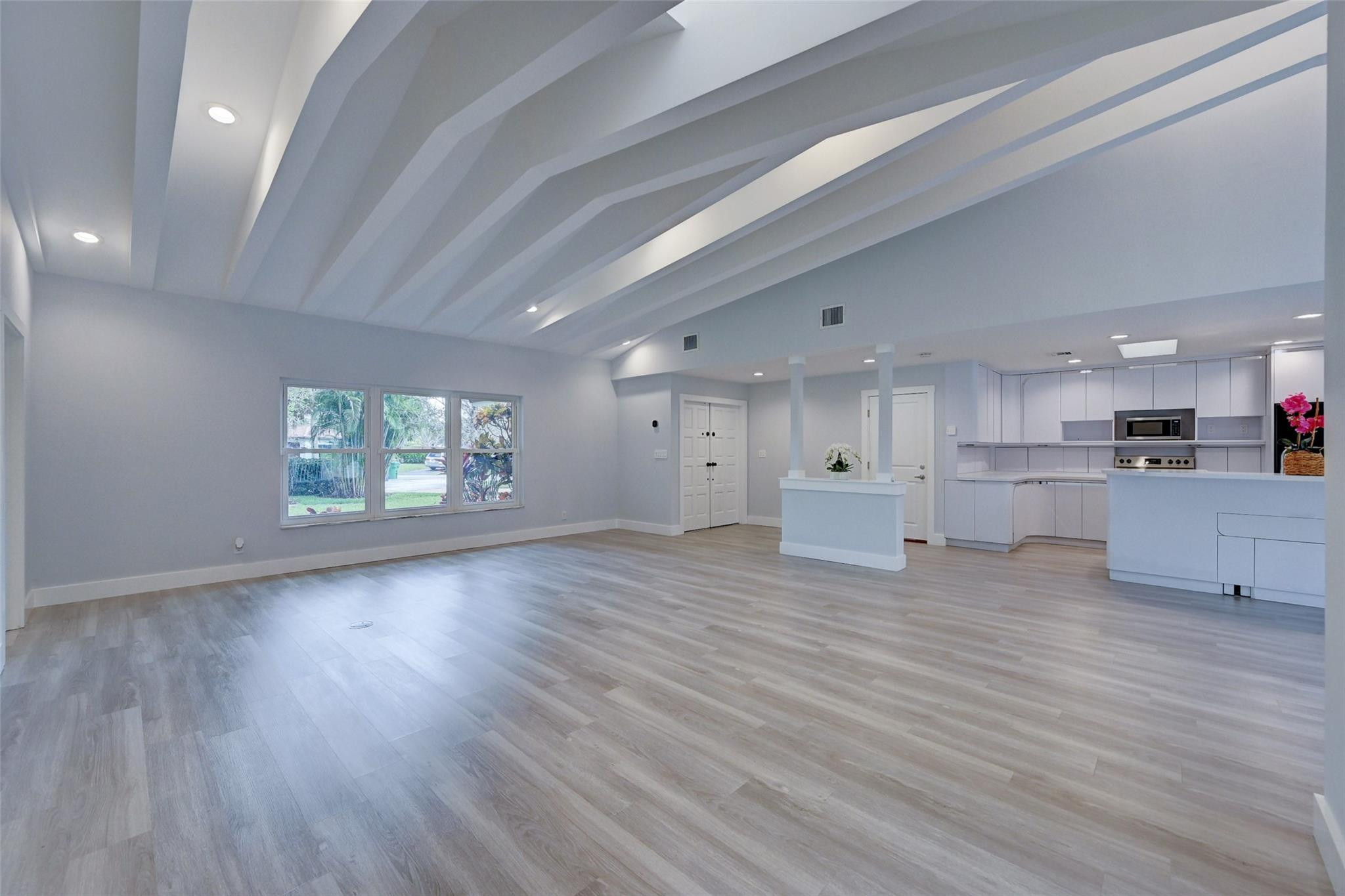 3560 NW 99th Ave