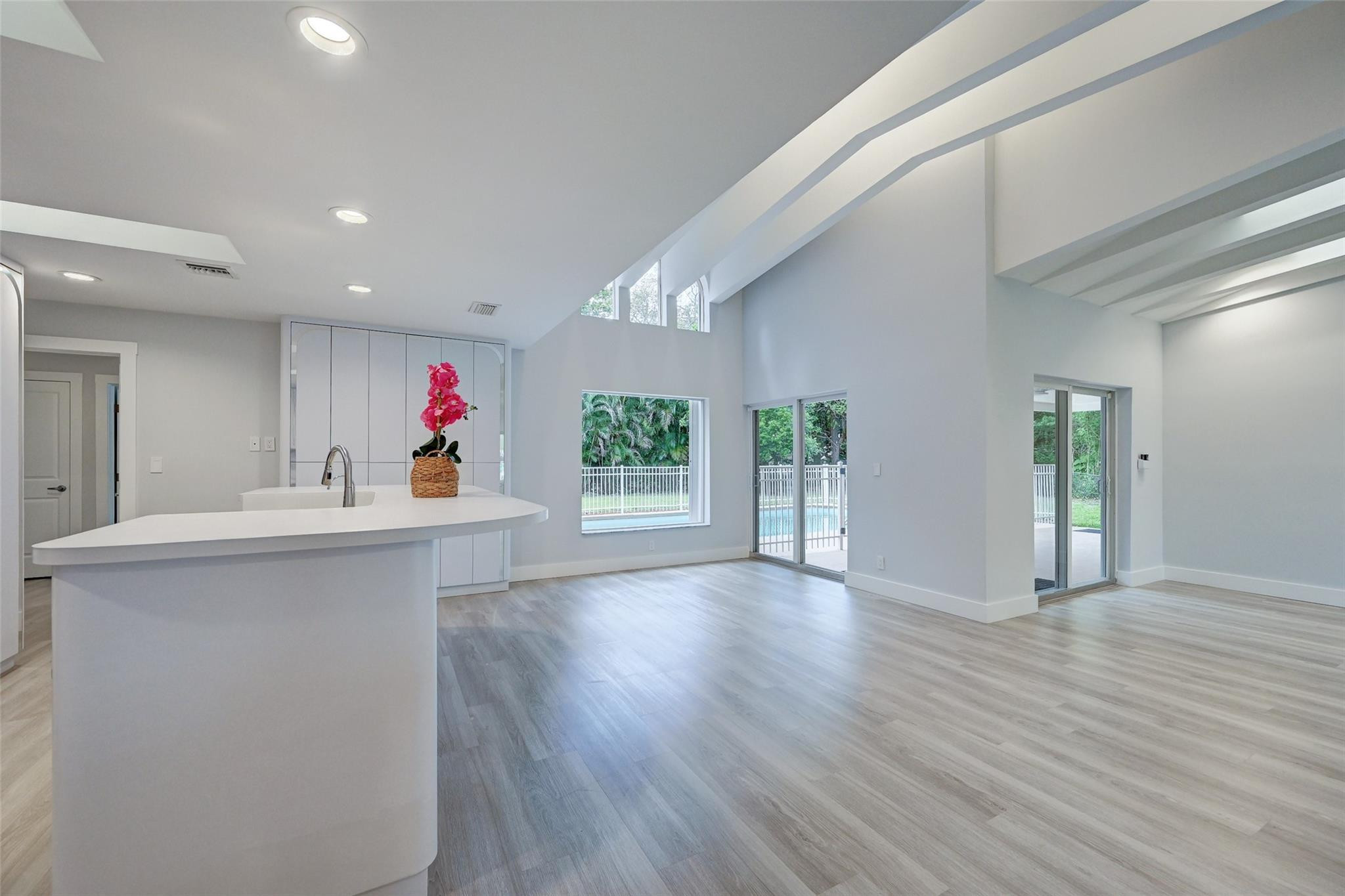 3560 NW 99th Ave
