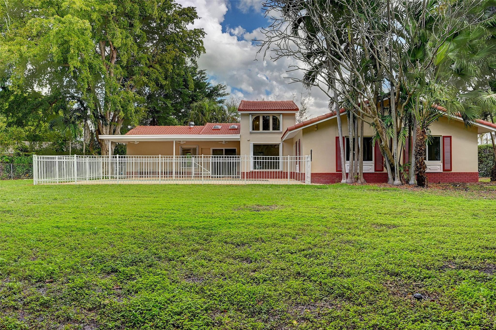 3560 NW 99th Ave