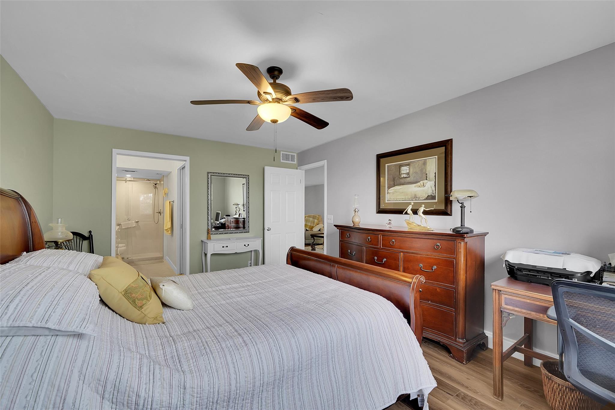 2981 N Nob Hill Rd 306