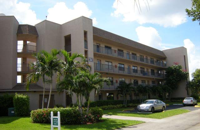 2981 N Nob Hill Rd 306