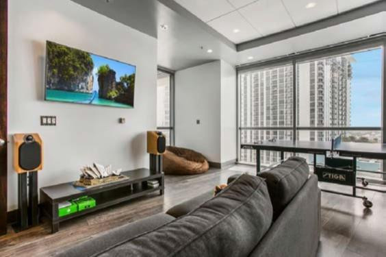 121 S Orange Ave 1450N & 1470N 