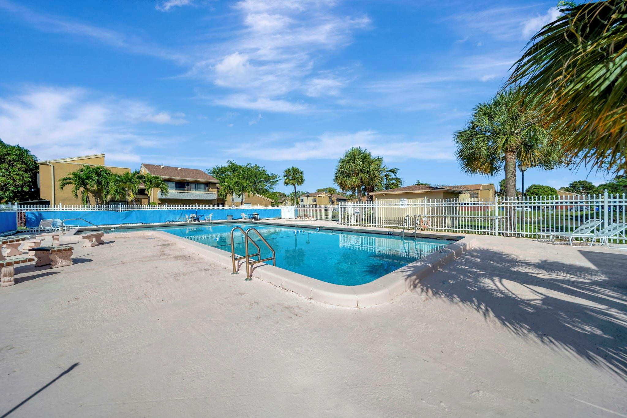 8397 N Missionwood Cir