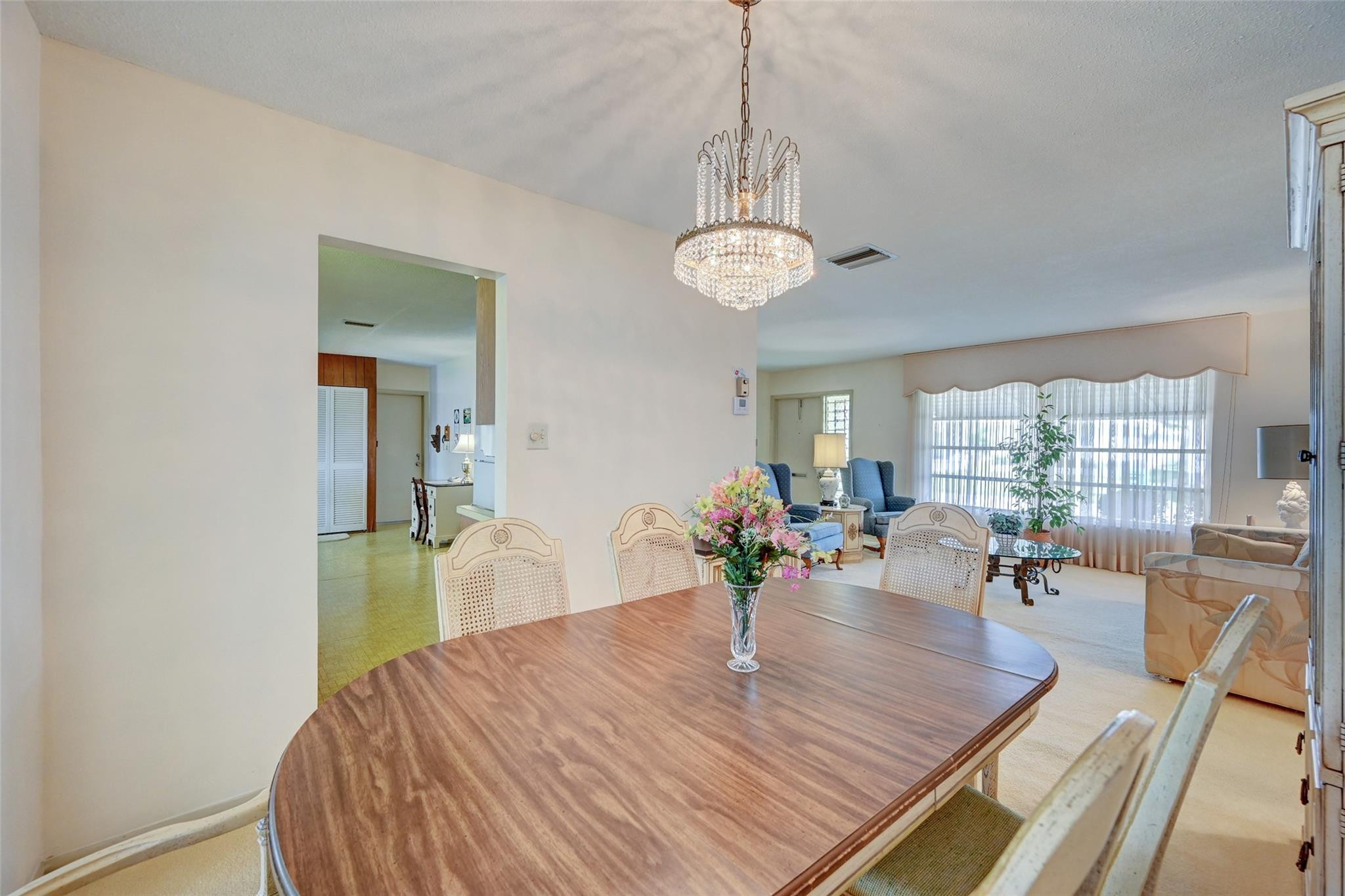 6700 NW 74th Pl