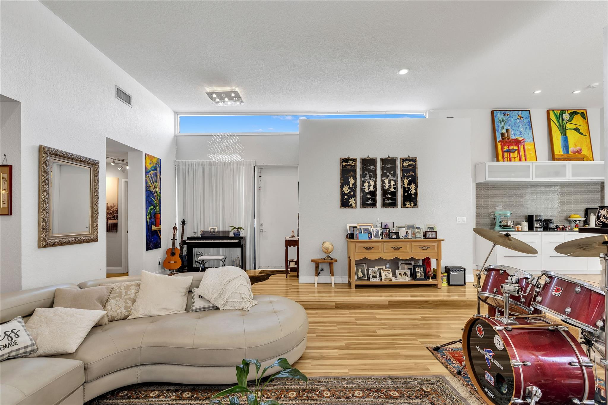 7470 NW 36th St
