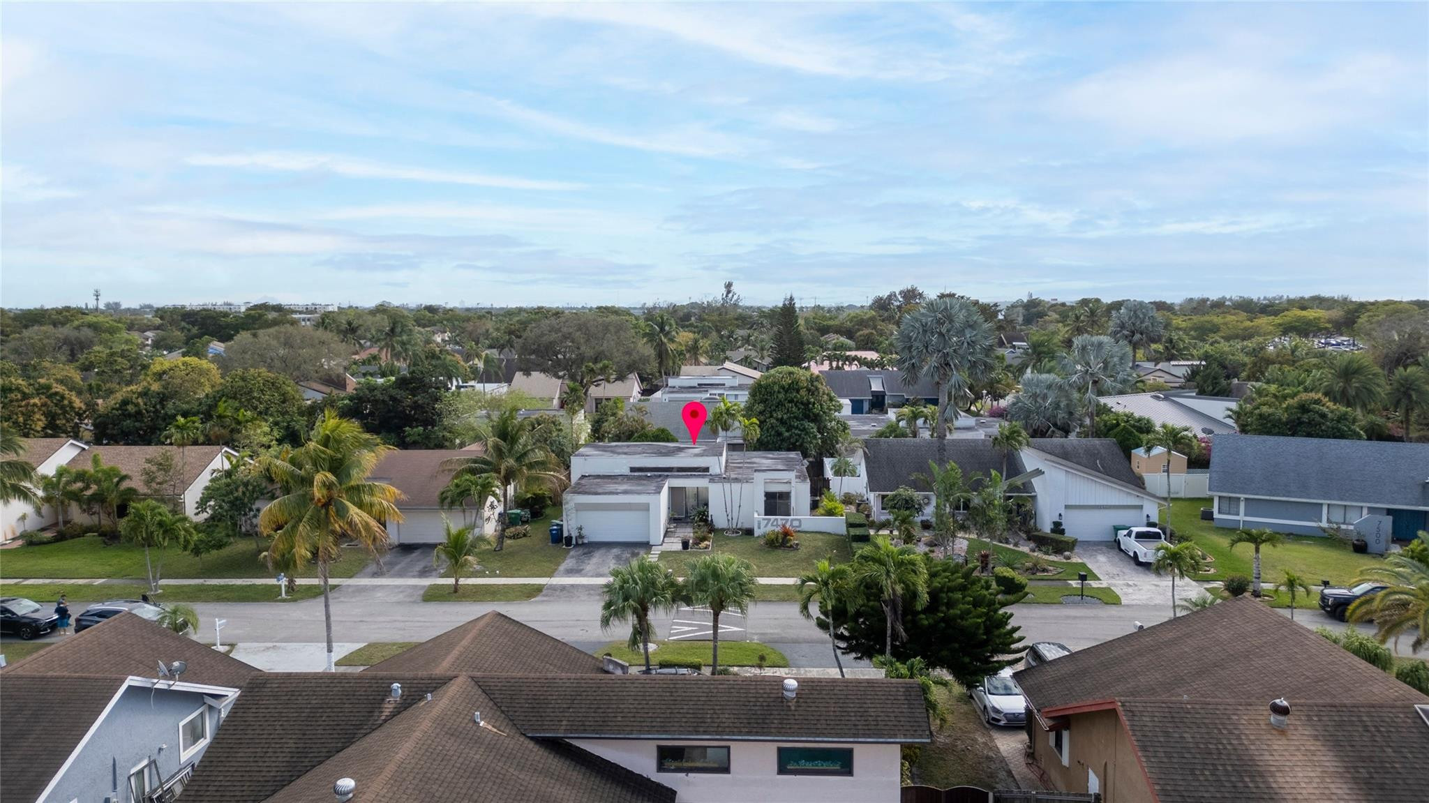 7470 NW 36th St