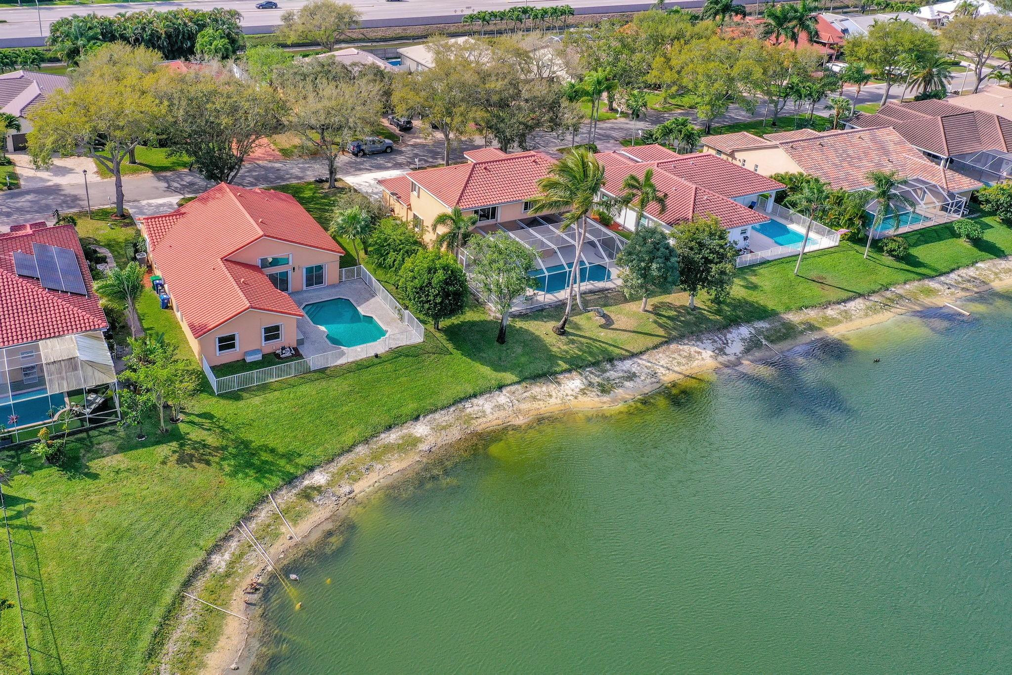 5727 NW 46th Dr