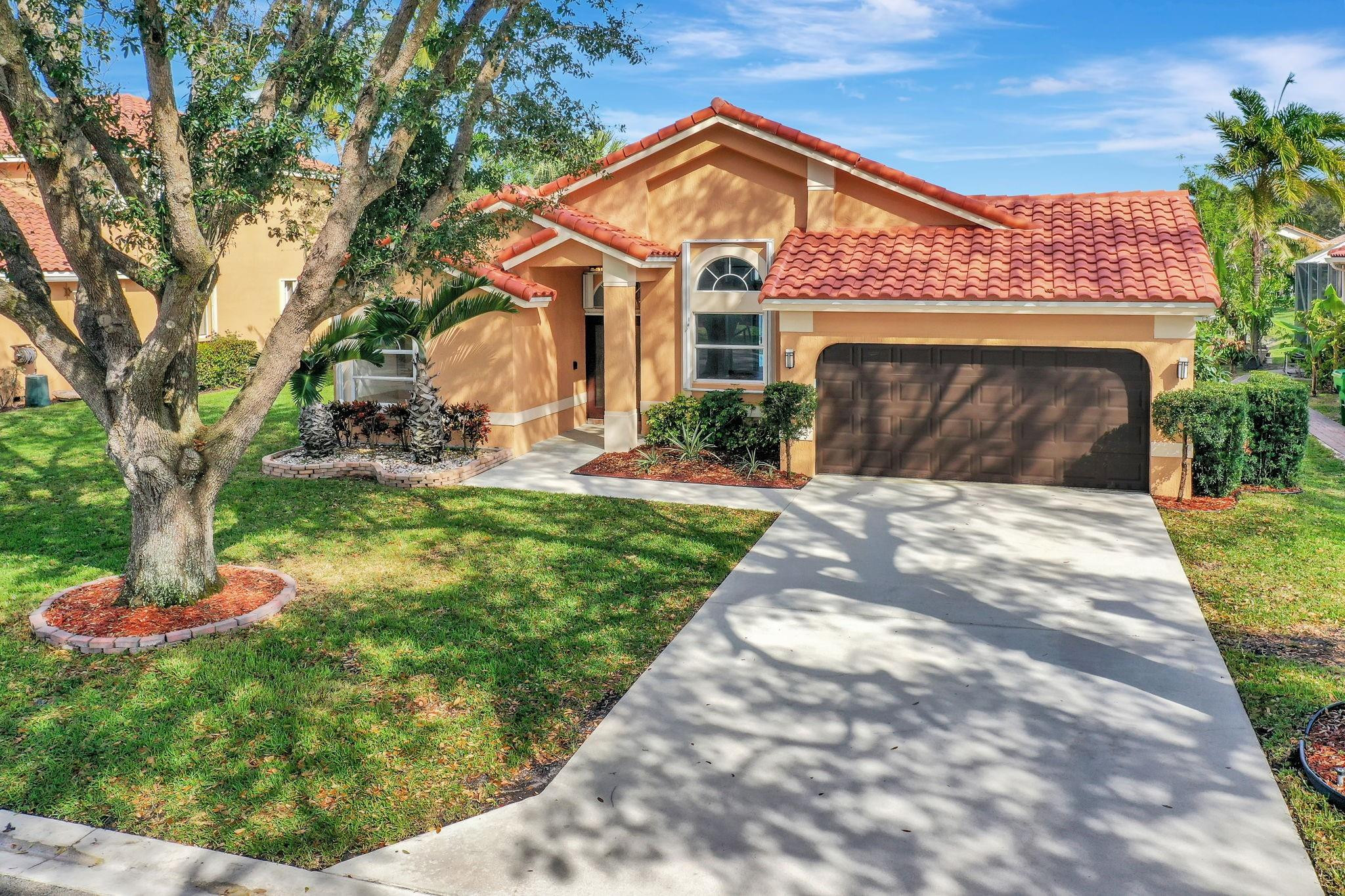 5727 NW 46th Dr