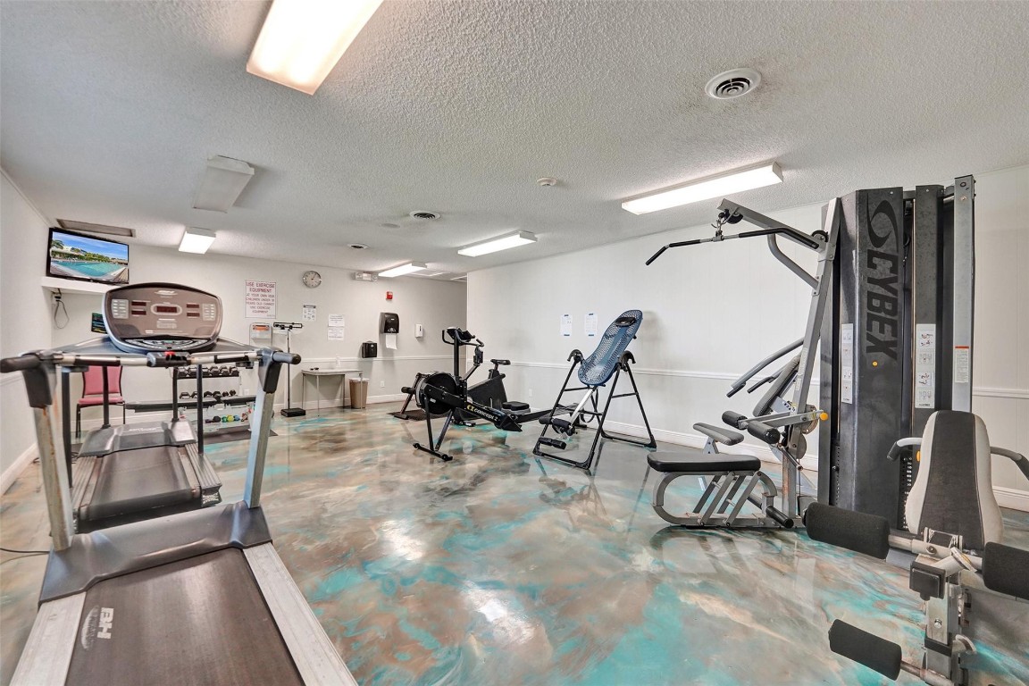 7897 Golf Circle Dr 105