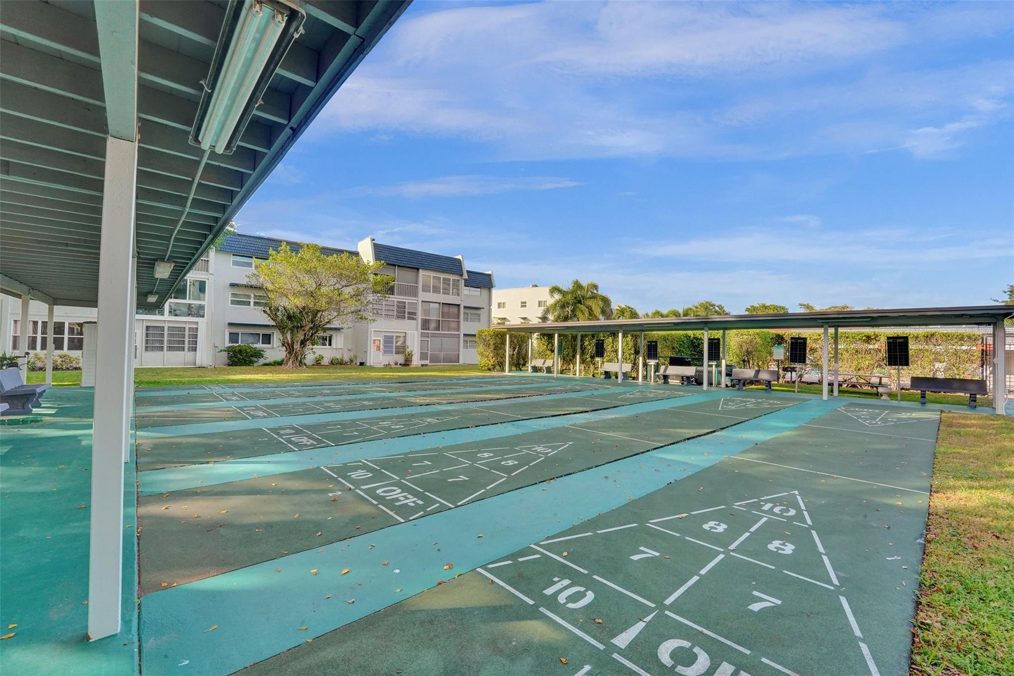 7897 Golf Circle Dr 105