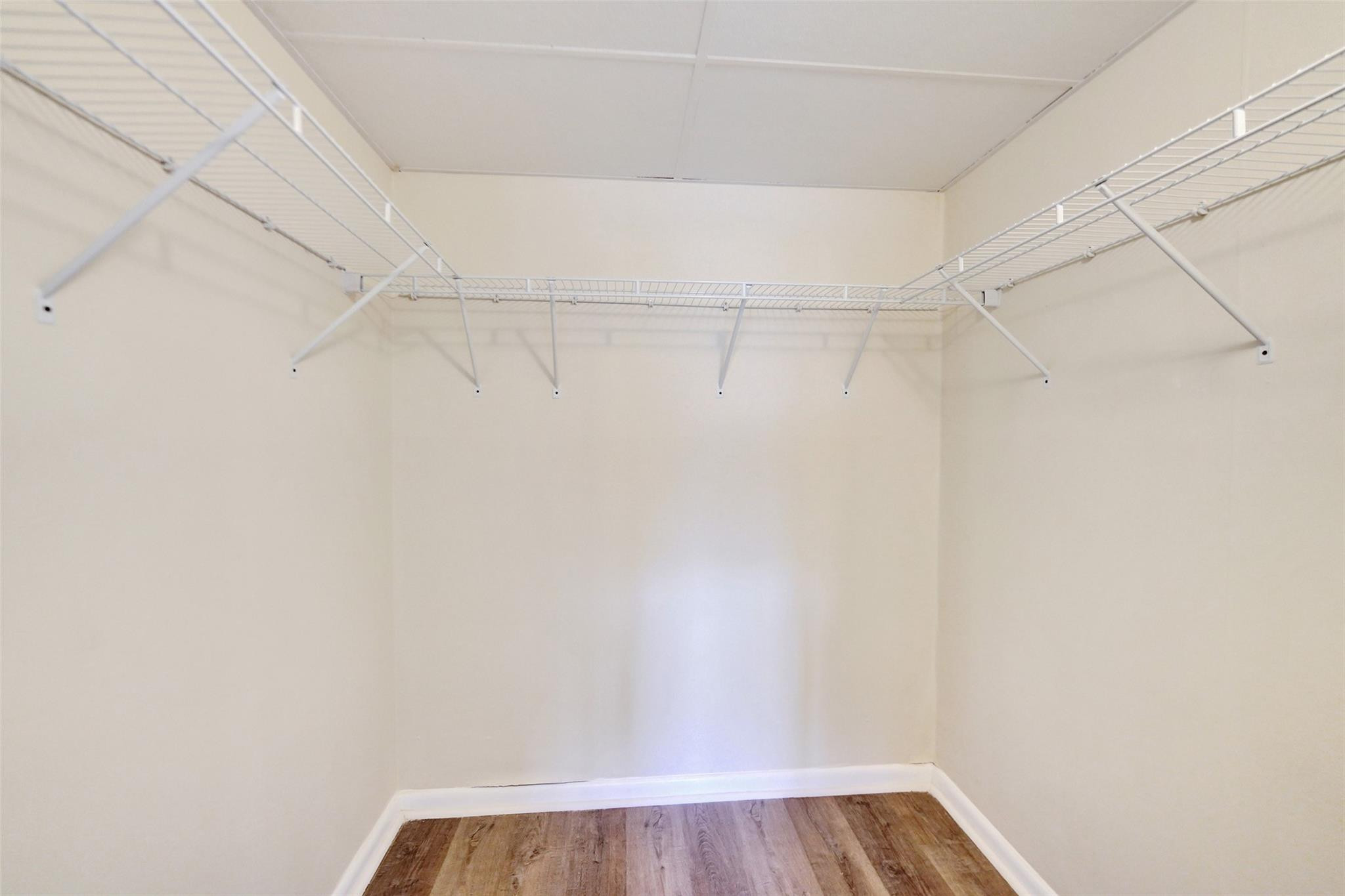 7897 Golf Circle Dr 105