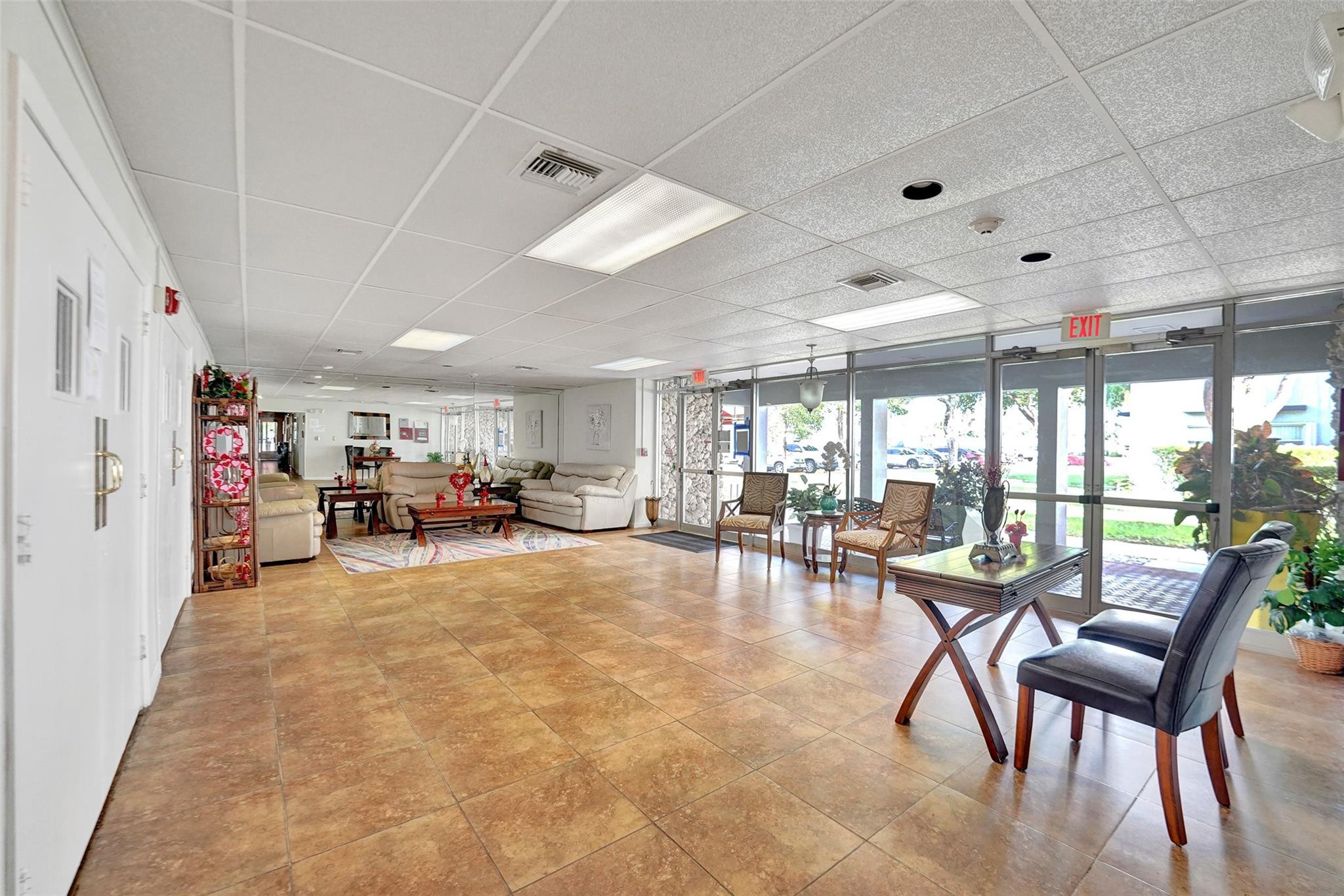 7897 Golf Circle Dr 105