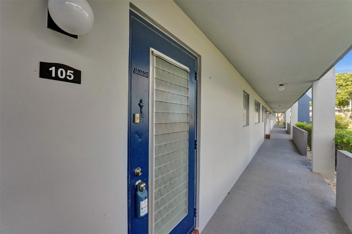 7897 Golf Circle Dr 105