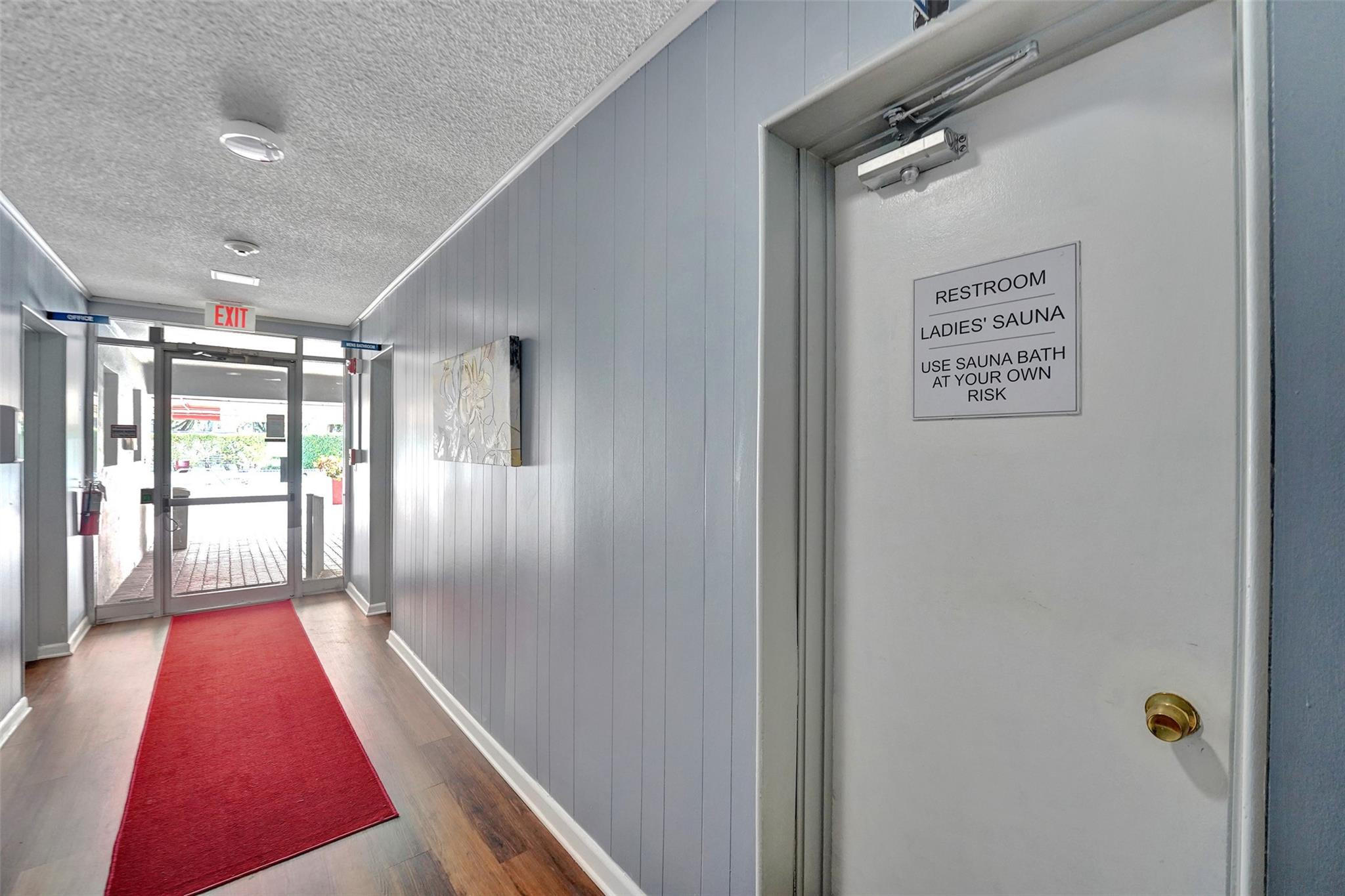 7897 Golf Circle Dr 105