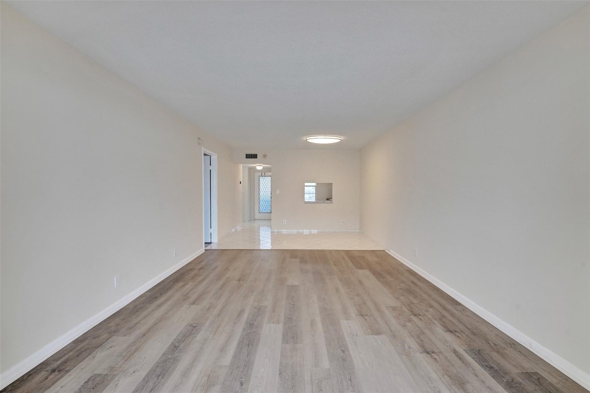 7897 Golf Circle Dr 105