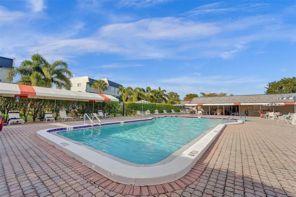 7897 Golf Circle Dr 105