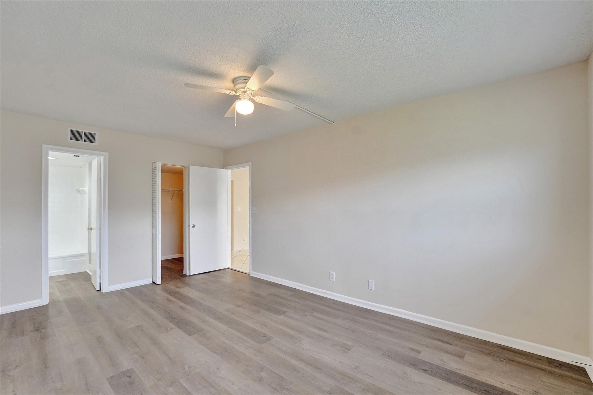 7897 Golf Circle Dr 105