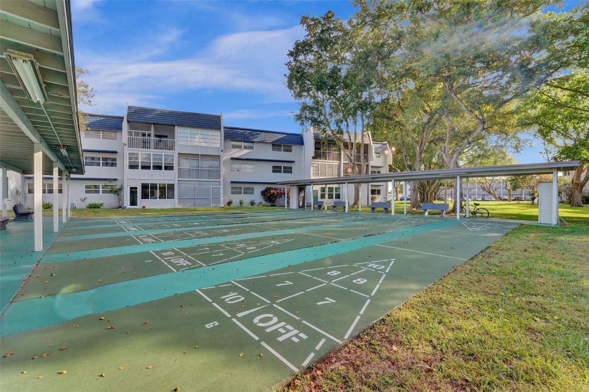 7897 Golf Circle Dr 105