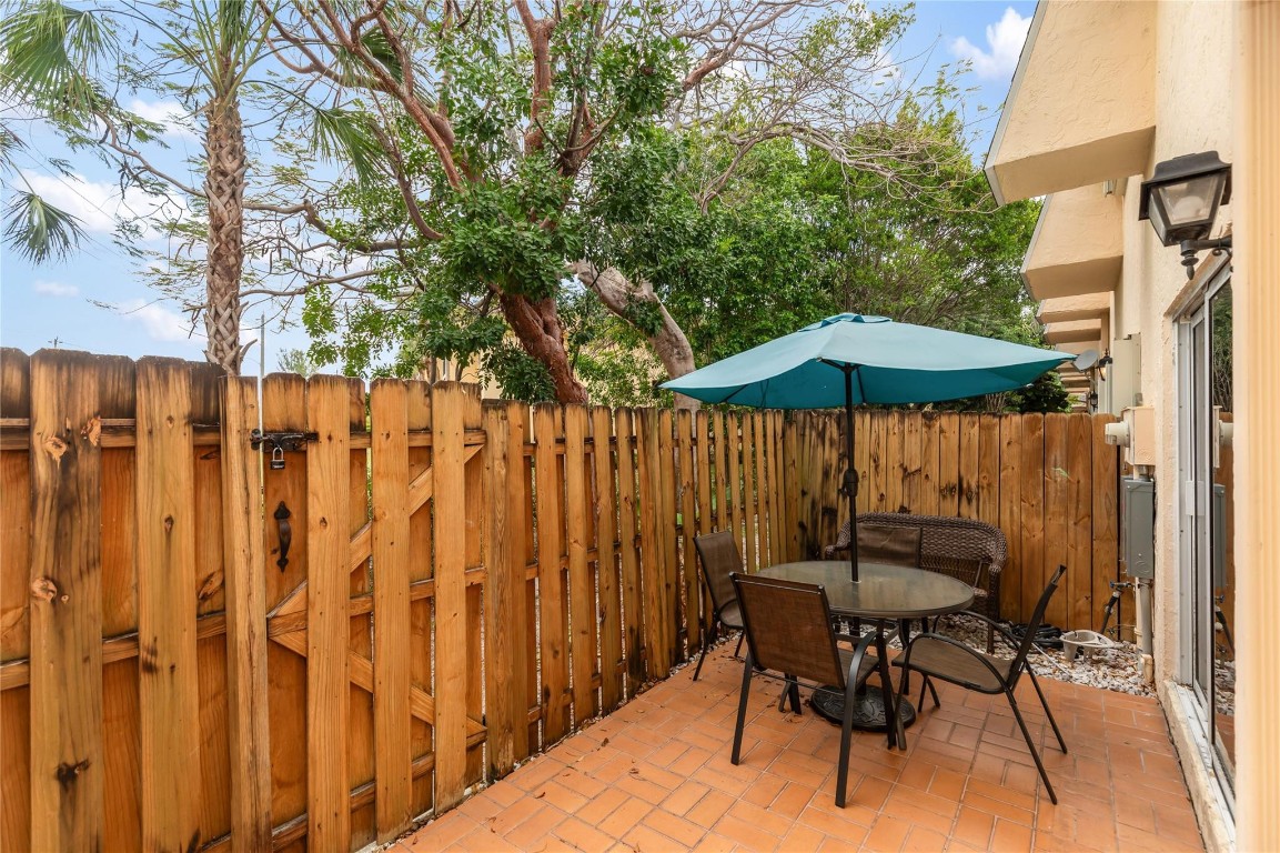 1745 NW 4th Ave 5