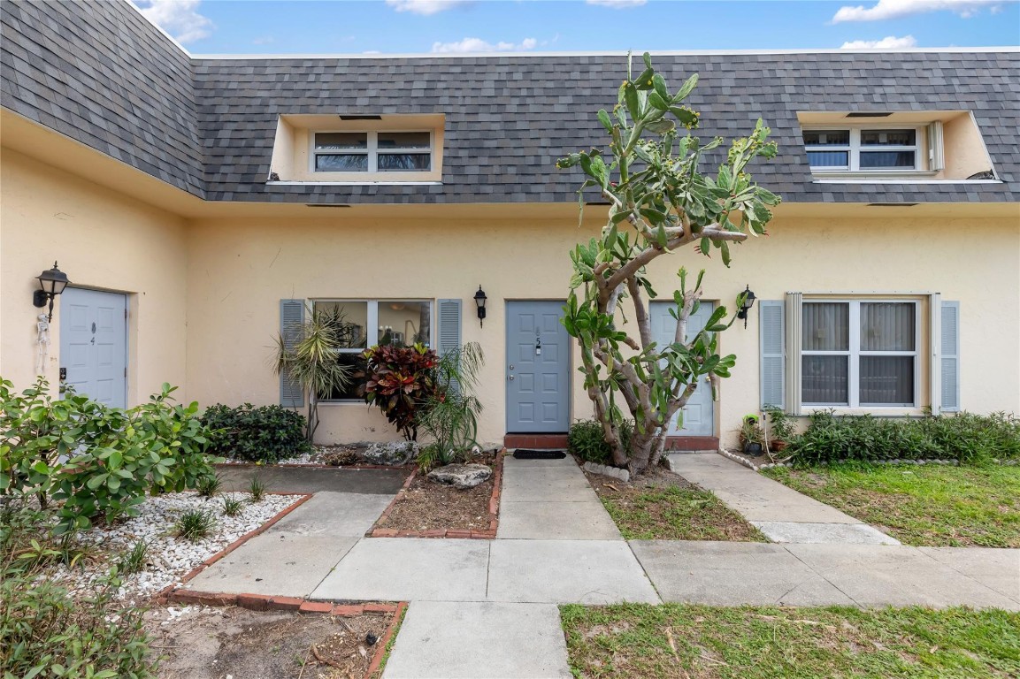 1745 NW 4th Ave 5