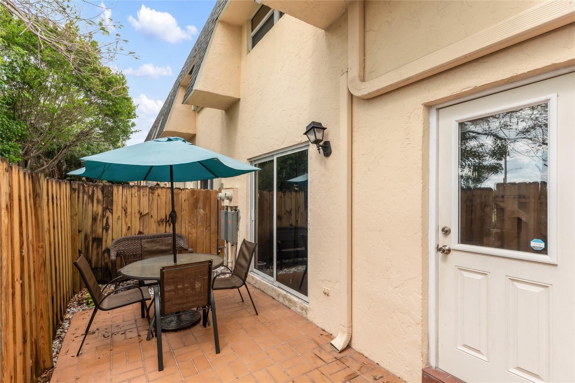1745 NW 4th Ave 5