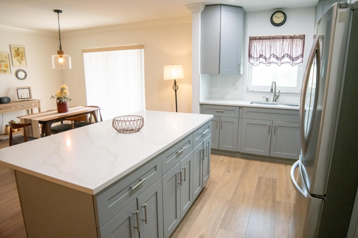 22785 SW 66th Ave 202