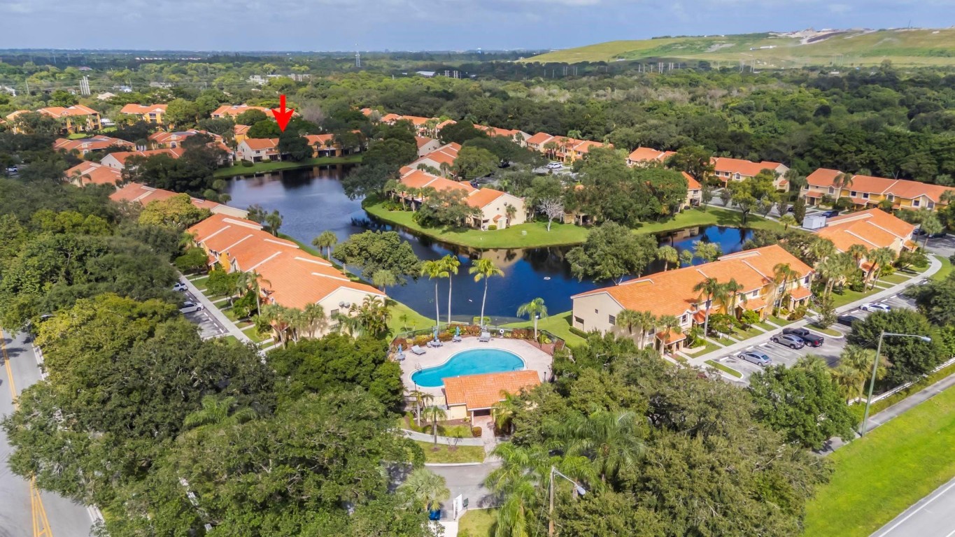 3694 Coral Tree Cir 3694