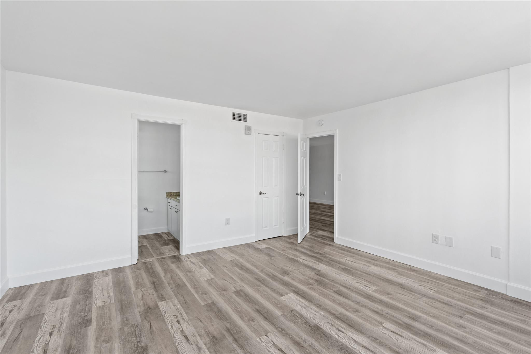 6855 Abbott Ave 5-504