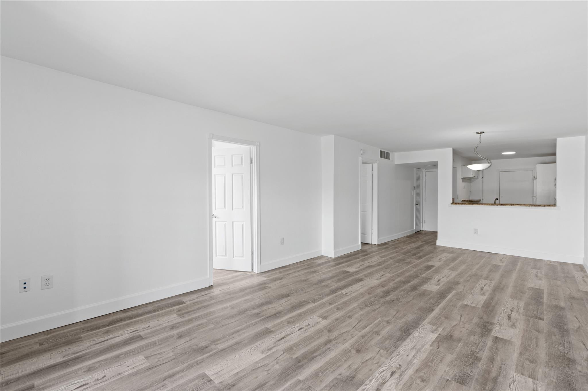 6855 Abbott Ave 5-504