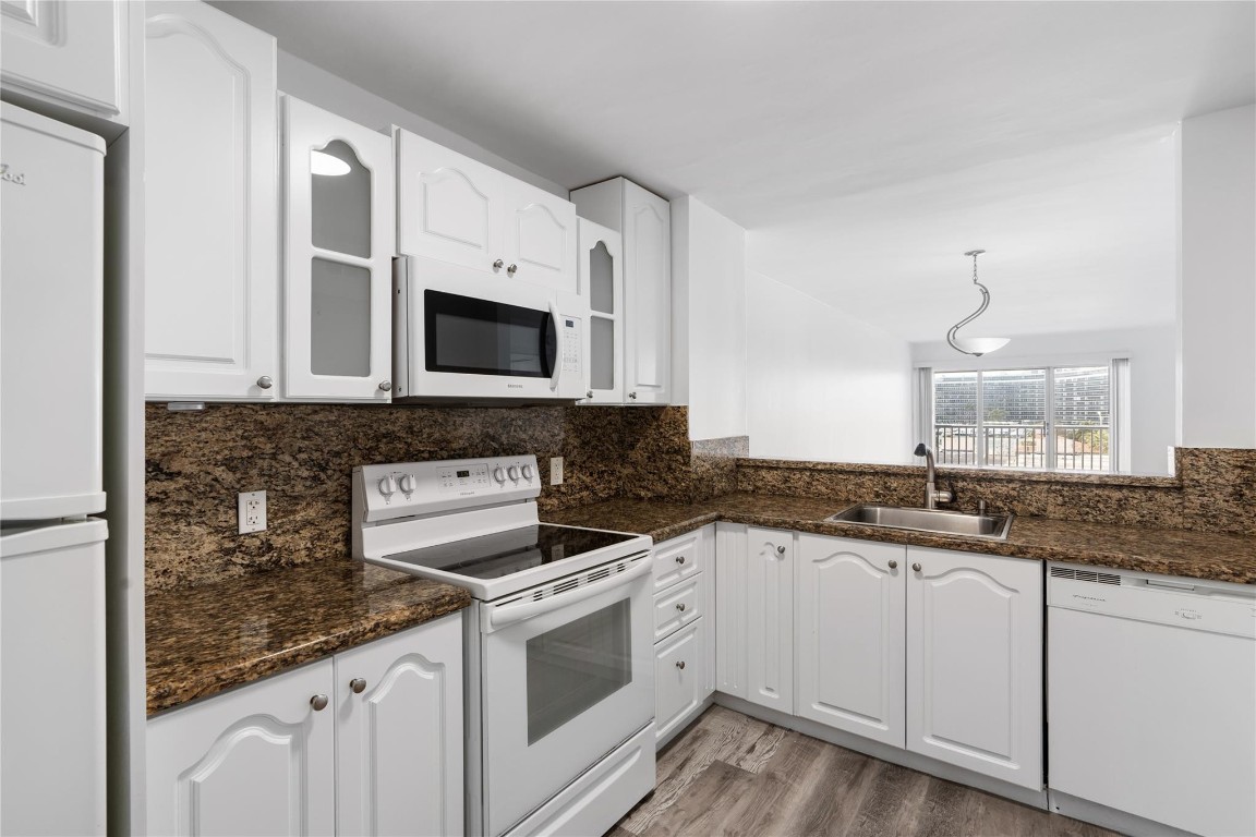 6855 Abbott Ave 5-504