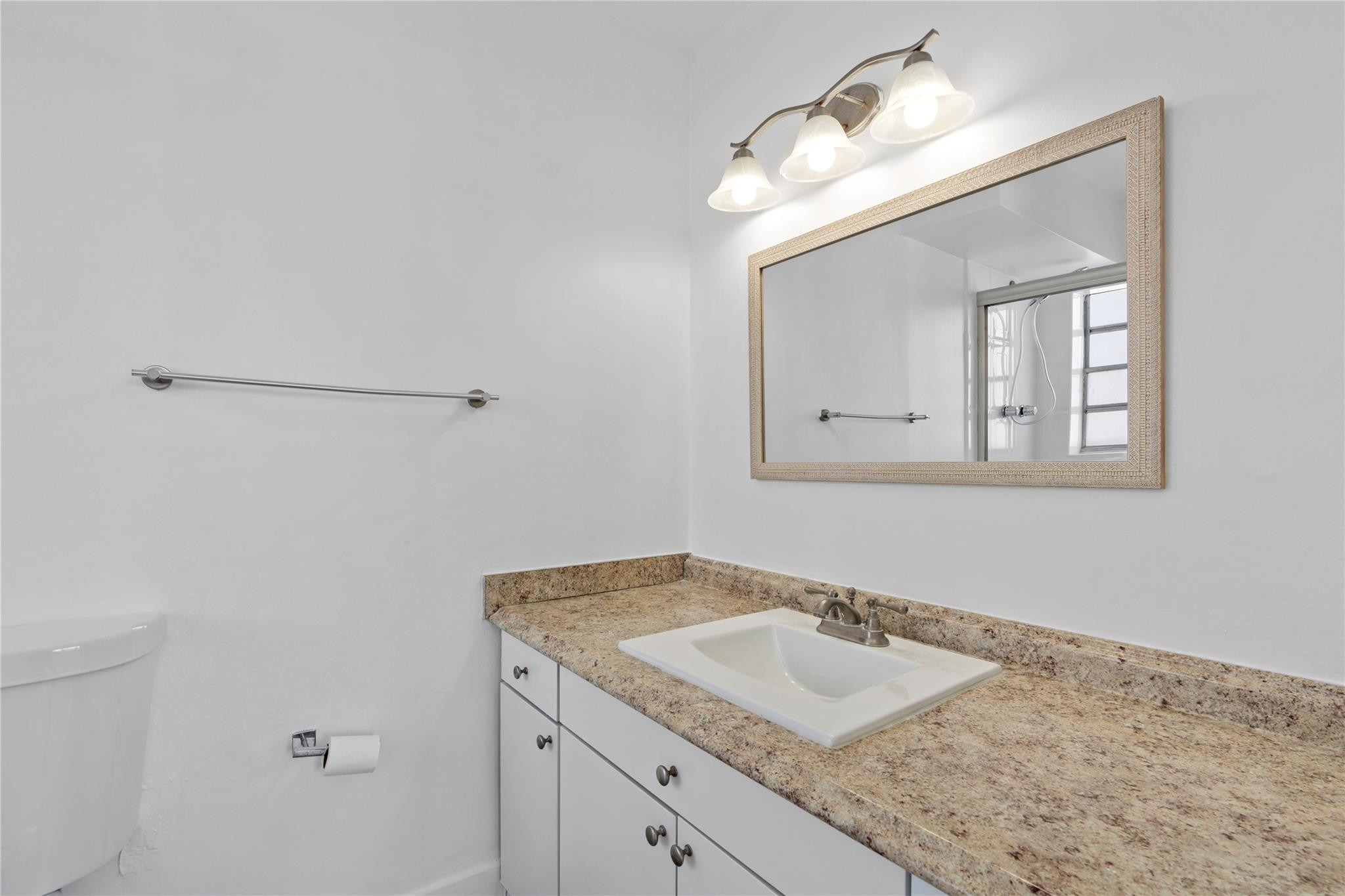 6855 Abbott Ave 5-504