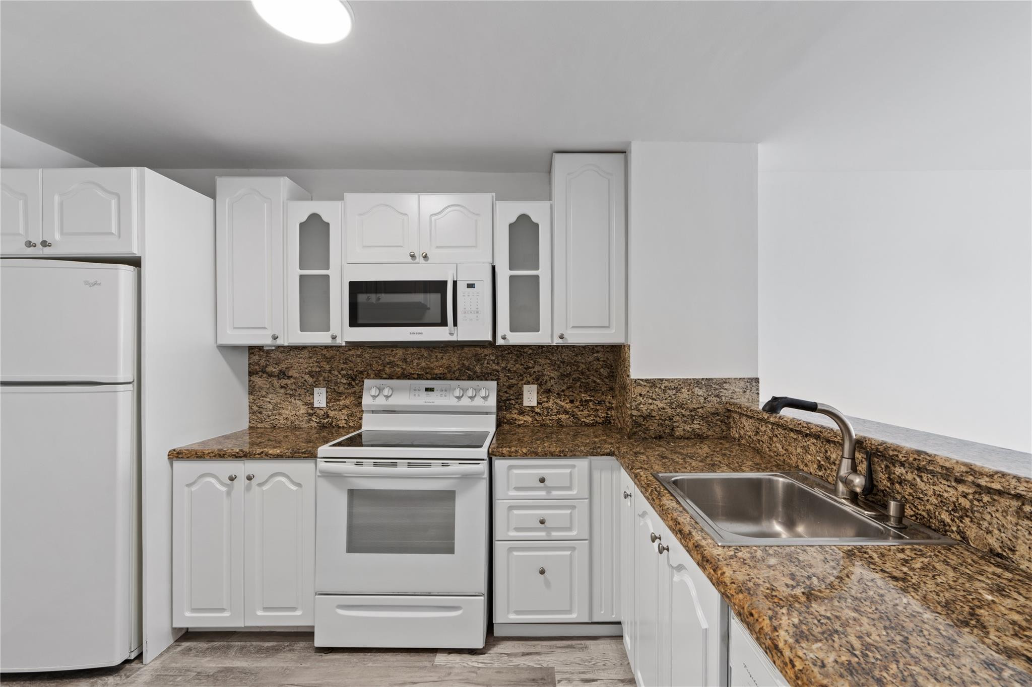 6855 Abbott Ave 5-504