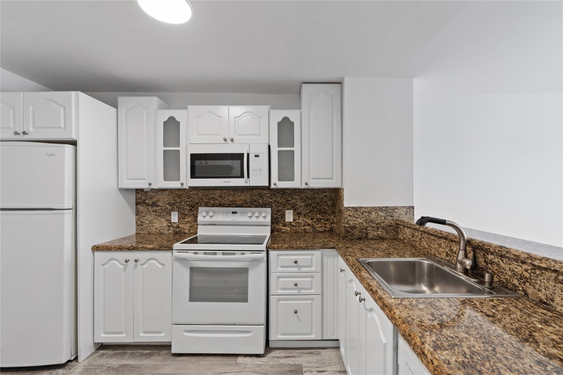 6855 Abbott Ave 5-504