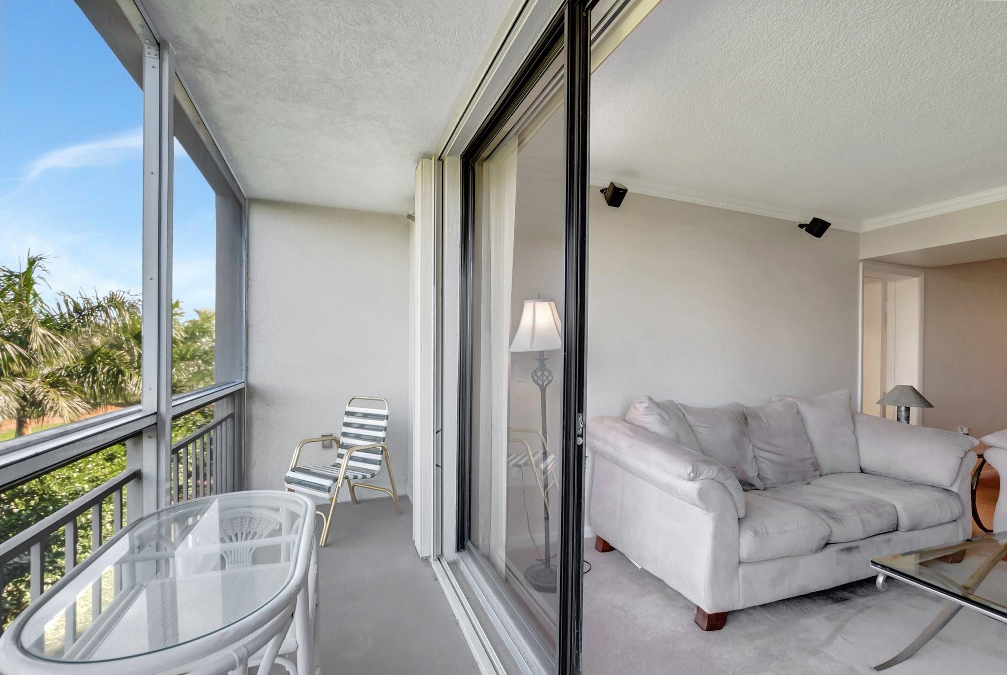 6145 Balboa Cir 305