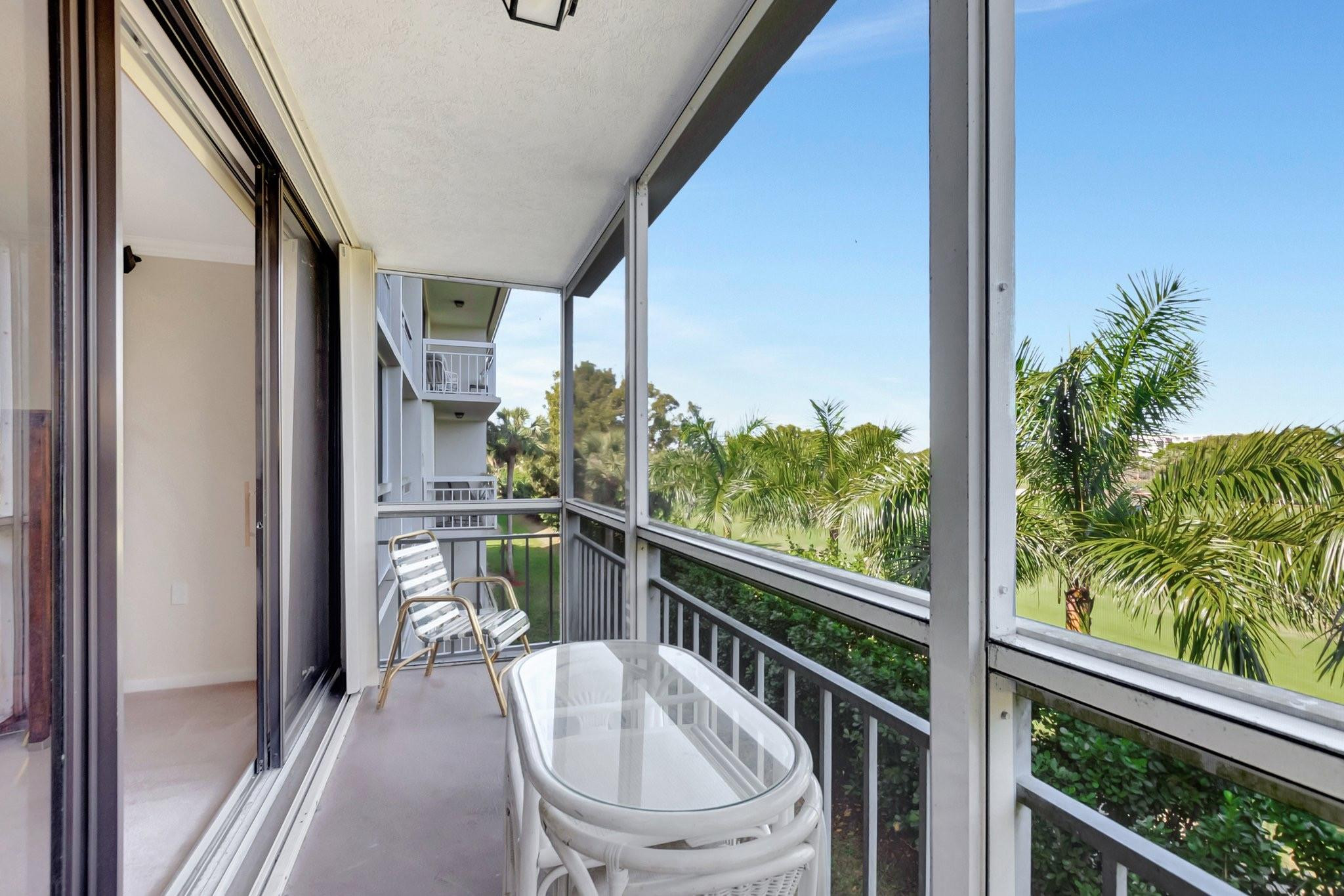 6145 Balboa Cir 305