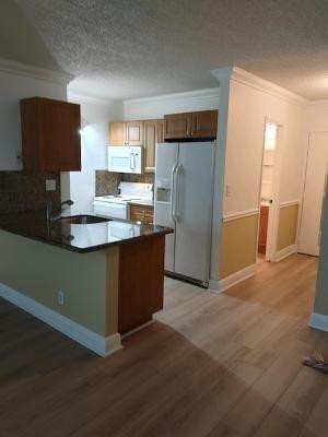 2501 Riverside Dr 218