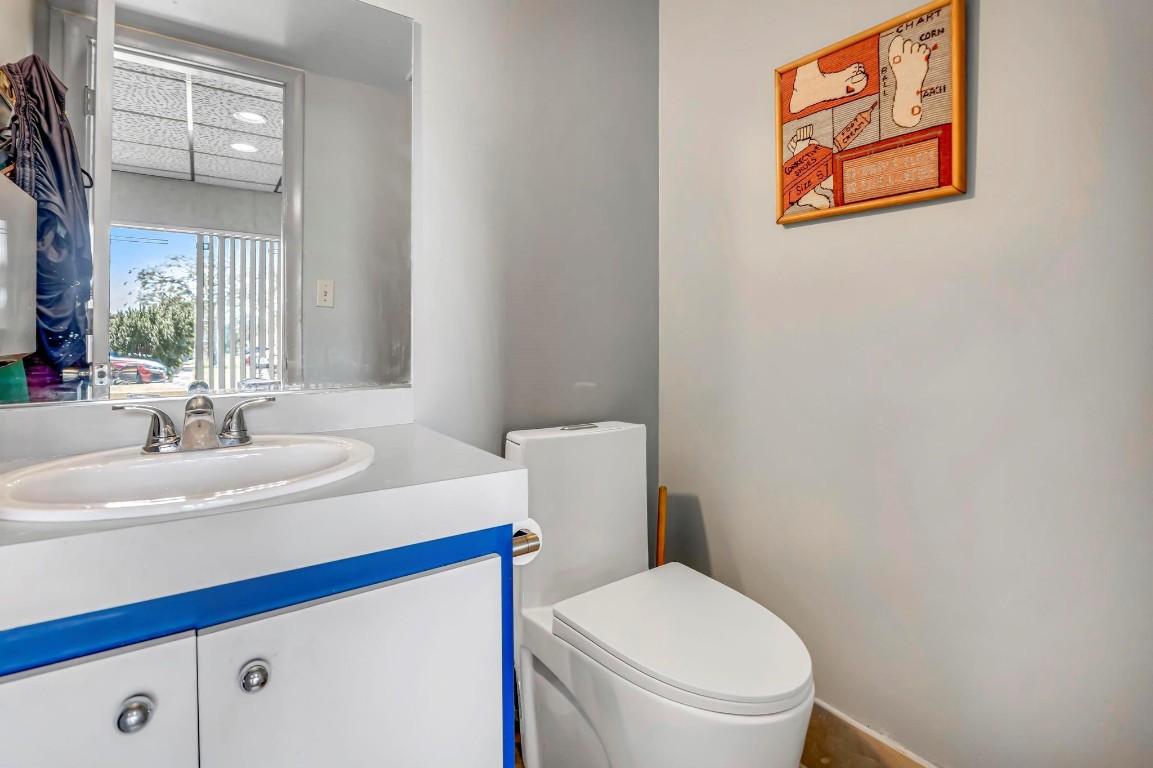 7800 W Oakland Park Blvd 4B13