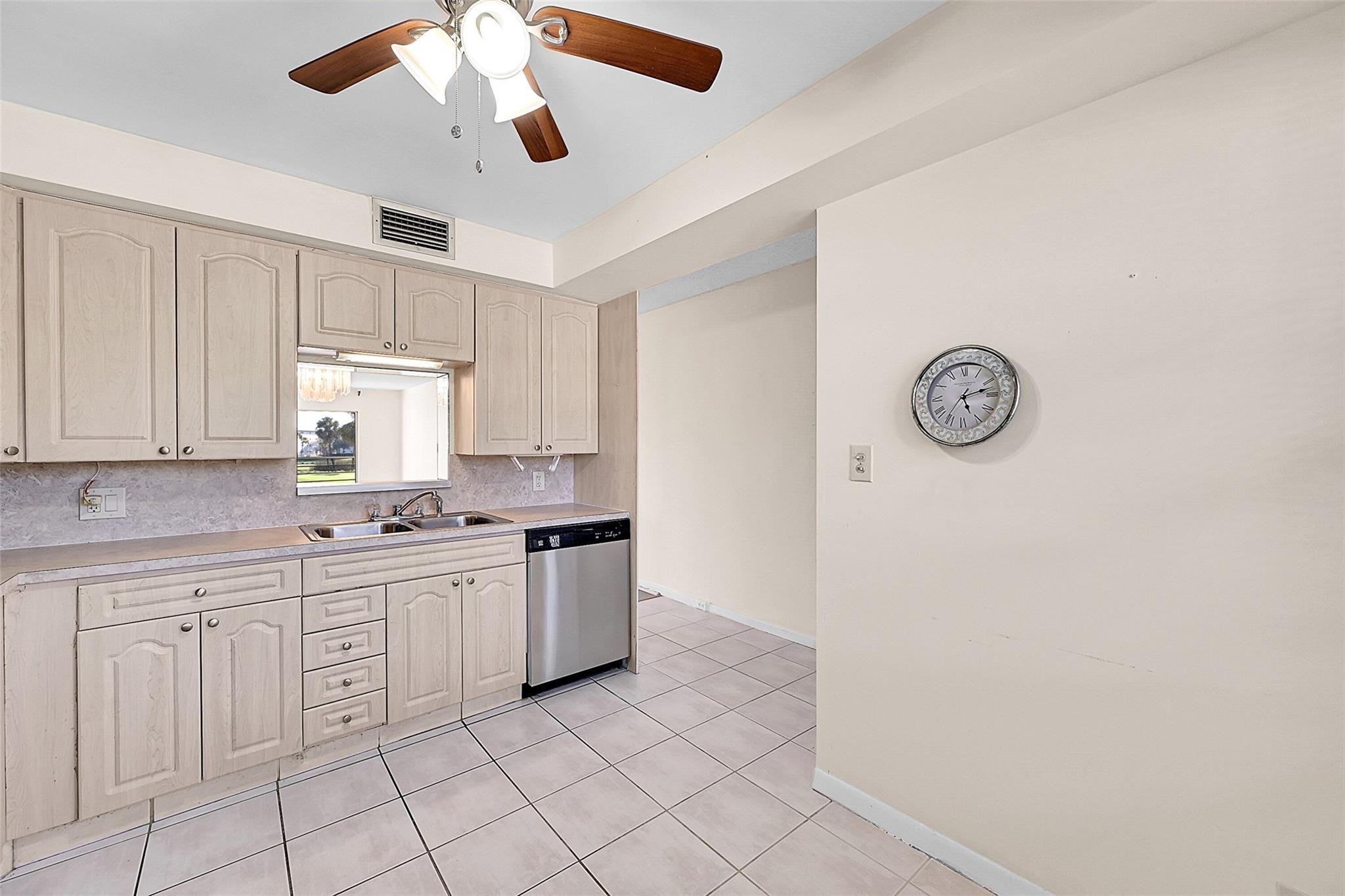 3004 Portofino Isle C2