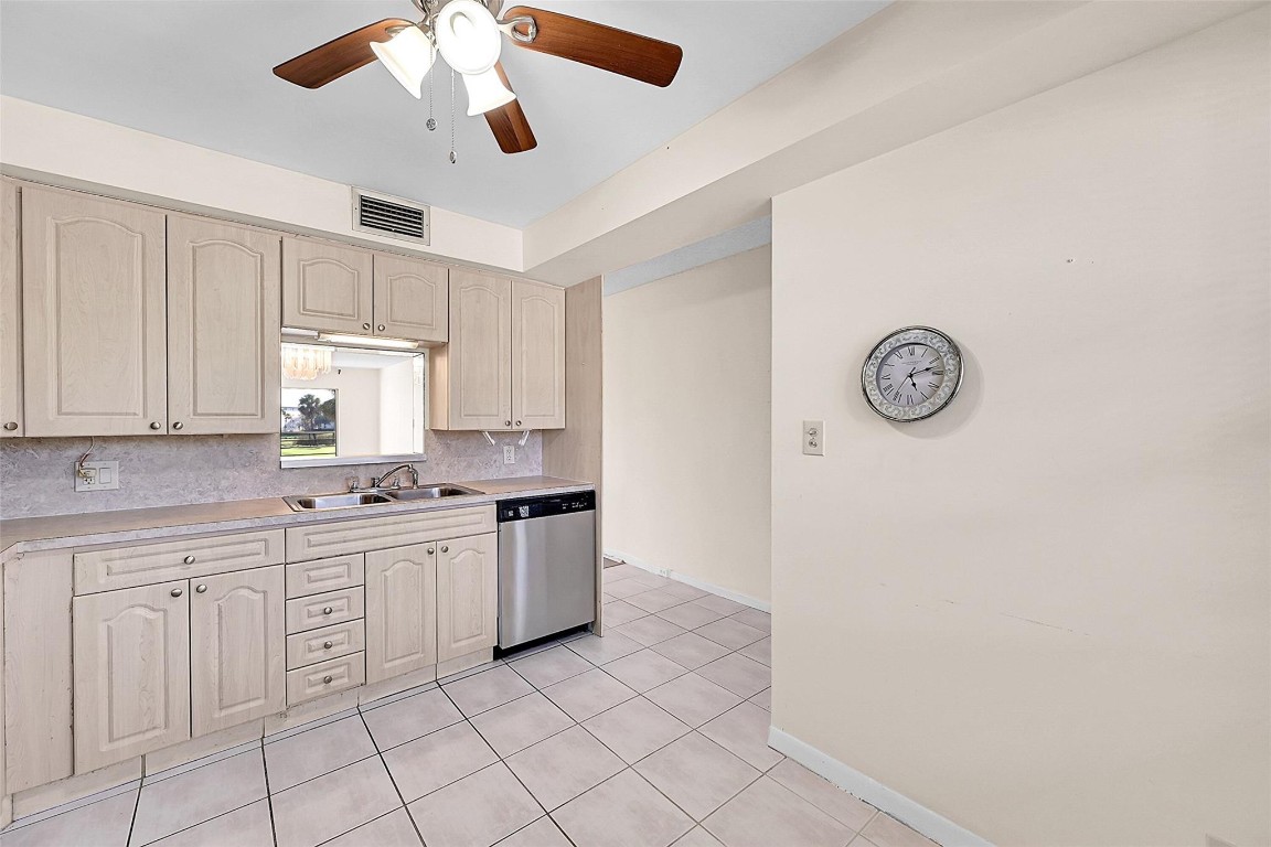 3004 Portofino Isle C2