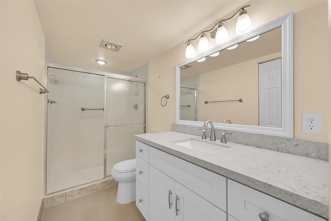 3004 Portofino Isle C2