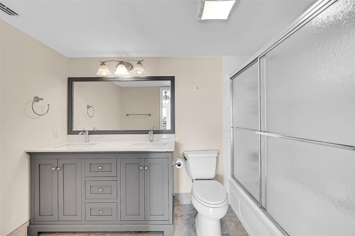 3004 Portofino Isle C2